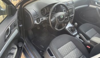 SKODA OCTAVIA 1.6 TDI 105CV 5P lleno