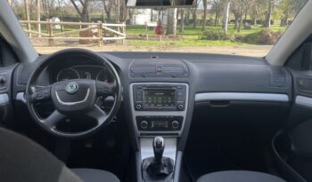 SKODA OCTAVIA 1.6 TDI 105CV 5P lleno