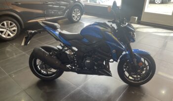 SUZUKI GSX-S750 lleno