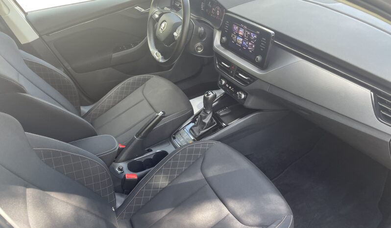 SKODA KAMIQ 1.0 TSI DSG 110CV AMBITION lleno
