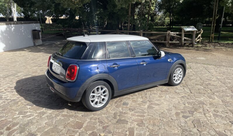 MINI COOPER D AUT 115CV 5P lleno