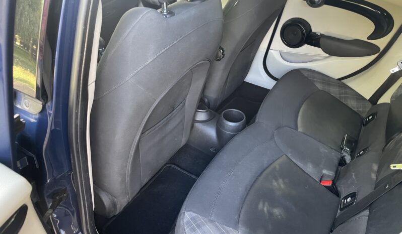 MINI COOPER D AUT 115CV 5P lleno