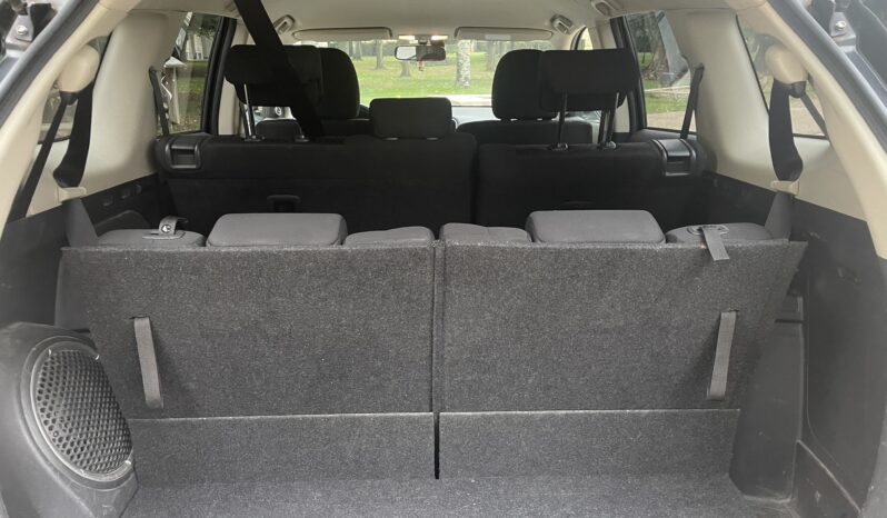 MITSUBISHI OUTLANDER 220 DID 150CV 4X4 7 PLAZAS lleno