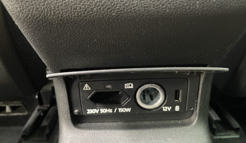 SKODA KAROG 1.6 TDI 115CV AMBITION lleno